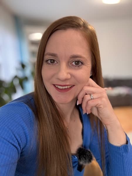 Stephanie S.